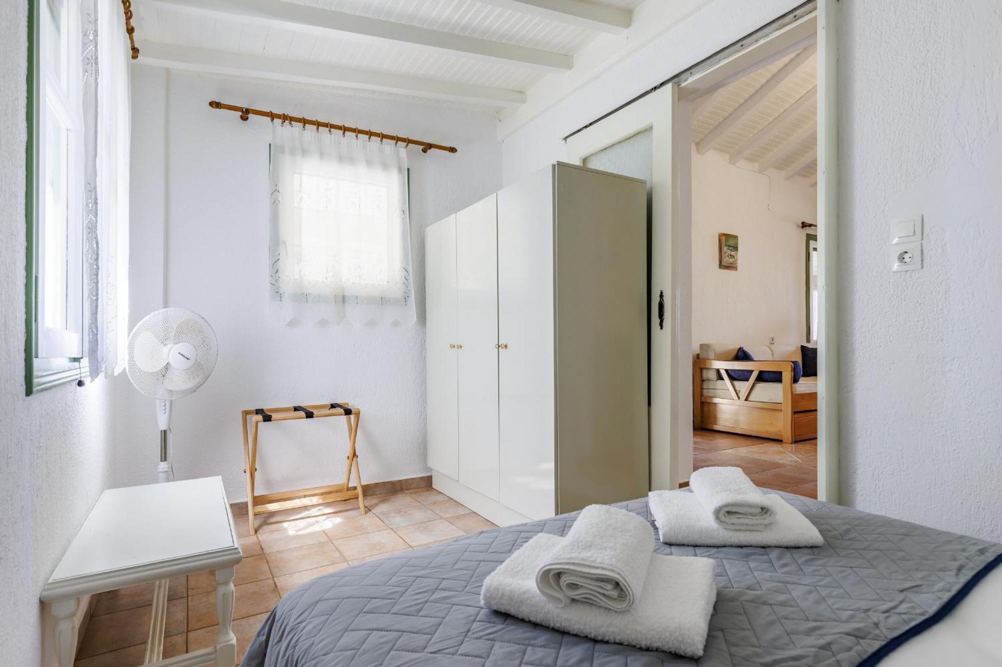 Nerissa Cottage - Skopelos Glossa Atheato Exterior photo